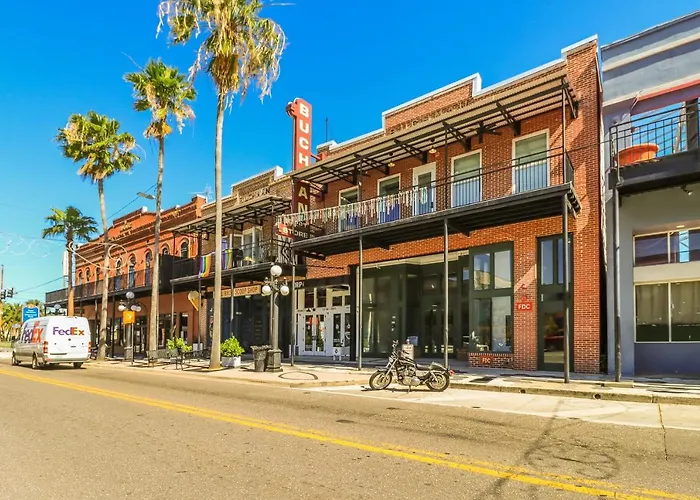 Frontdesk 1910 E 7Th Ave Apts Historic Ybor Tampa